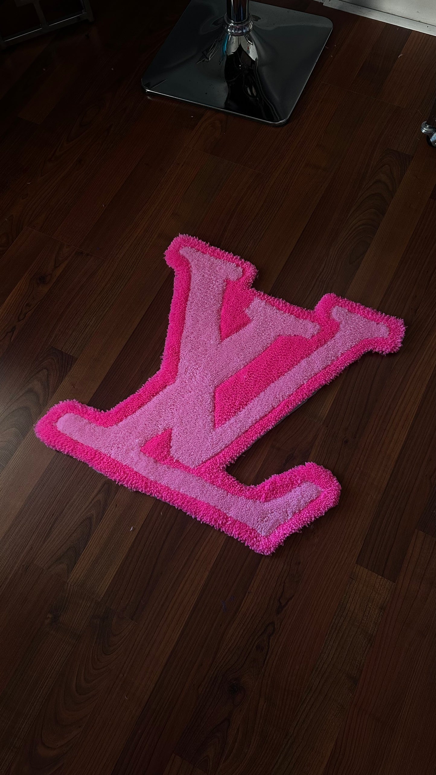 “LV” Logo