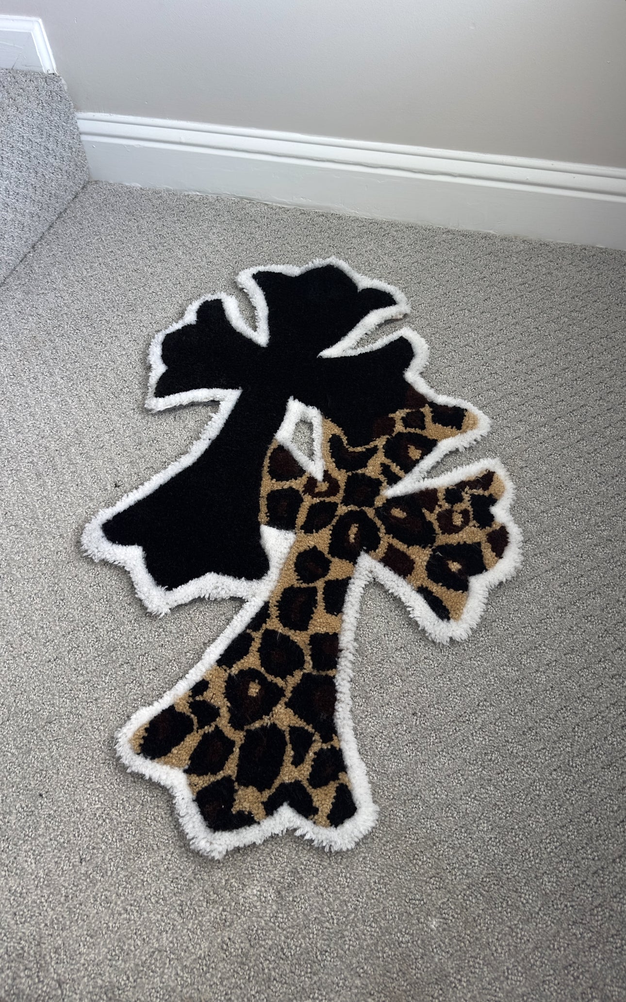 Cheetah Double Cross LARGE