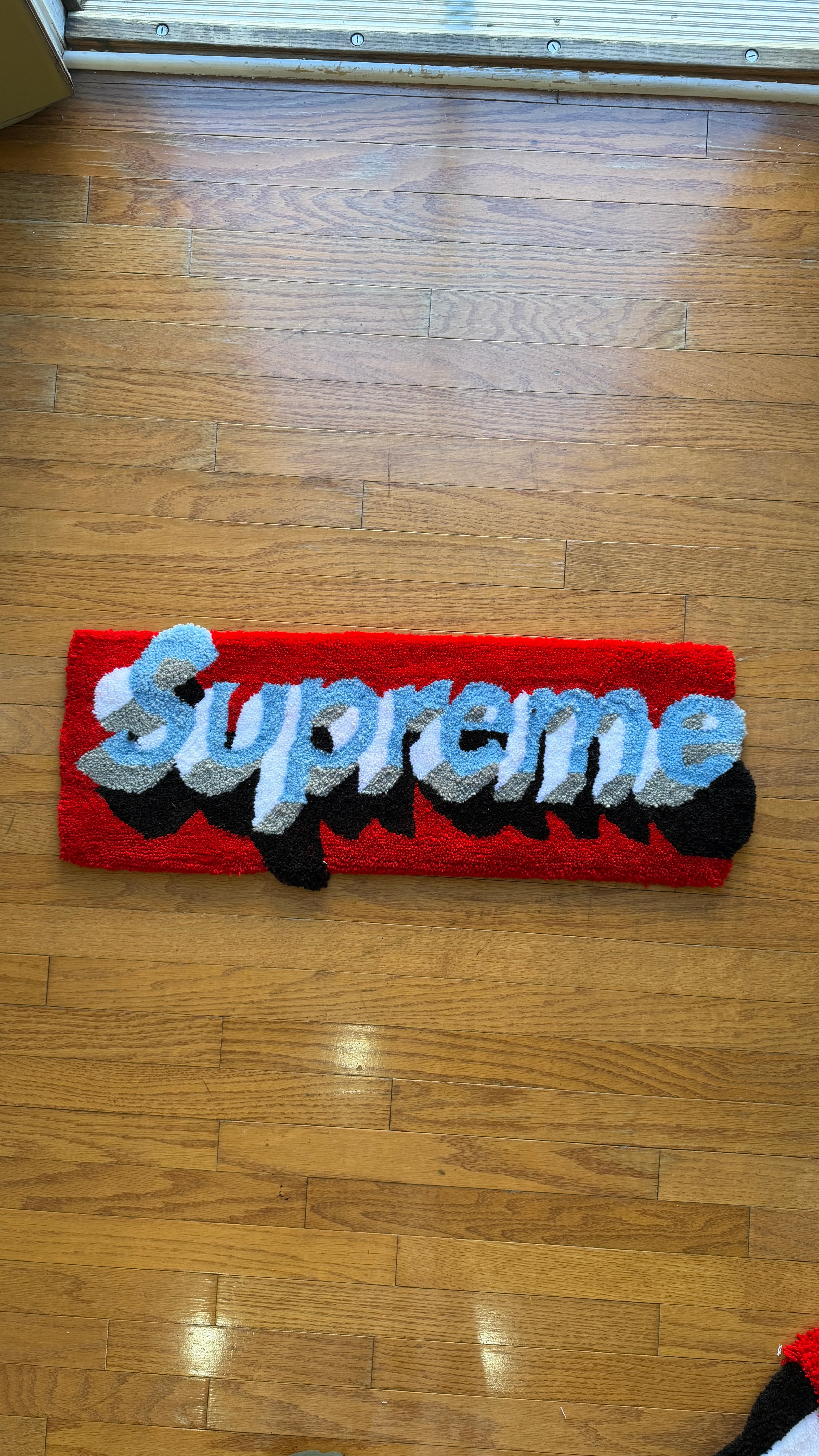 Pop Out Supreme